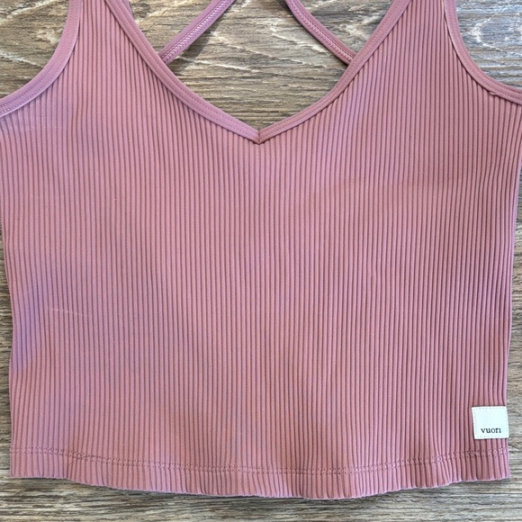Vuori Ribbed Crop Tank Top Pink Mauve Marsala Women's Size Small Yoga Gym Workou - Picture 6 of 8